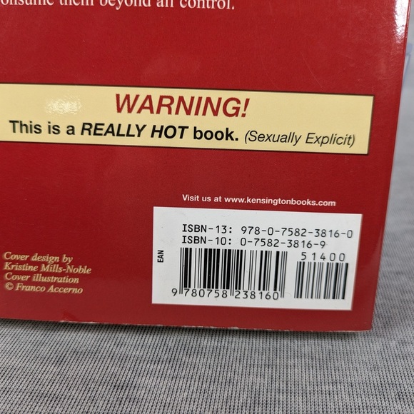 🍭 3/$10 🚨Julia Templeton: Victor- The Rakehells of Rochester #2 (Paperback) - Picture 4 of 5